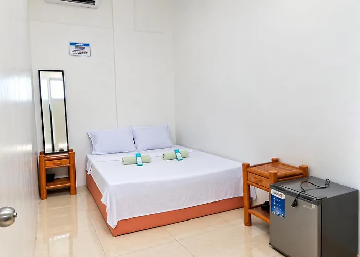 Bubbly Seaview Bed & Breakfast 3*